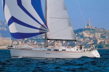 Yachtcharter Dufour 44 Performance Seitenansicht 3 Cab