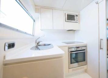 Yachtcharter Astondoa 72 Pantry 4 Cab 4 WC