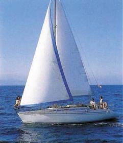 Yachtcharter Elan 33 Seitenansicht 2 Cab 1 WC 1