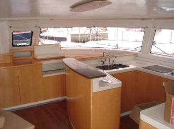 Yachtcharter Salina 48 Pantry 6 Cab 4 WC