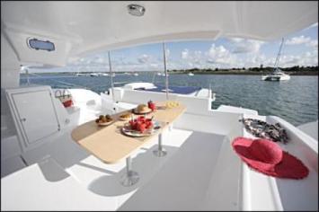 Yachtcharter Salina 48 Deck 6 Cab 4 WC 1