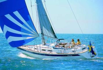 Yachtcharter Hallberg Rassy 37 (2Cab) Seitenansicht