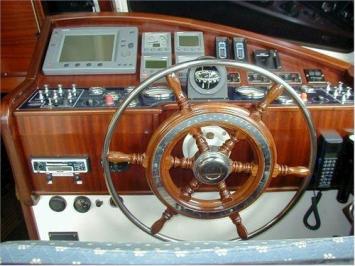 Yachtcharter Austin Parker 42 Cockpit 3 Cab 3 WC