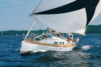 Yachtcharter X 37 Bugansicht 3 Cab 1 WC