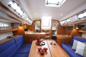 Yachtcharter X 37 Salon 3 Cab 1 WC 1