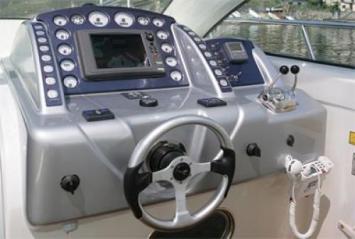 Yachtcharter Airon Marine 4300 T Top Cockpit 3 Cab 2 WC
