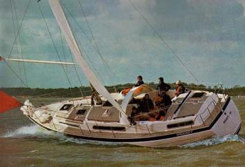 Yachtcharter Moody 40 1980 Seitenansicht