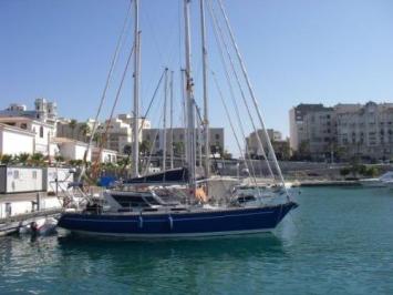 Yachtcharter Dufour 39 Seitenansicht