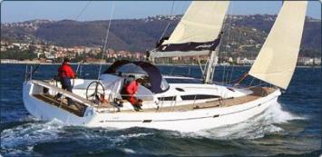 Yachtcharter Elan 450 4 Cab Heck2