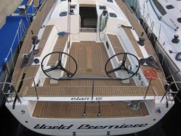 Yachtcharter Elan 450 Cockpit 4 Cab 2 WC