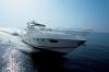 Yachtcharter Azimut 68 Bugansicht 4+1 Cab 4 WC