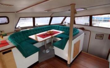 Yachtcharter Tango 52 (4+1Cab/2WC) Salon