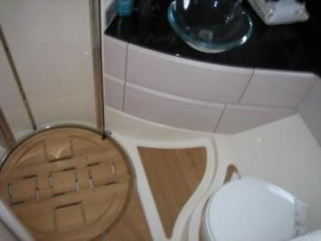 Yachtcharter Atlantis 55 Open Nasszelle 3 Cab 3 WC