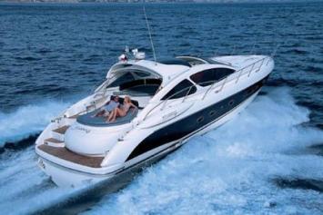 Yachtcharter Atlantis 55 Open Deck 3 Cab 3 WC