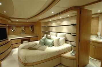 Yachtcharter Azimut 98 Kabine 4 Cab 4 WC