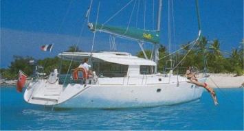 Yachtcharter Atoll 6 Heckansicht 6 Cab