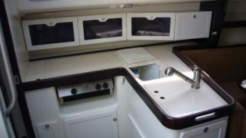 Yachtcharter Anteros 36 Pantry 3 Cab 1 WC