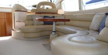 Yachtcharter Azimut 46 Salon 2 Cab 2 WC