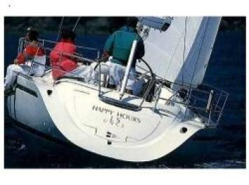 Yachtcharter First 45 F5 Heckansicht 4 Cab 1 WC