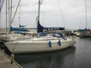 Yachtcharter Elan 331 Seitenansicht 2 Cab 1 WC