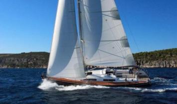 Yachtcharter Salona 42 Seitenansicht 3 Cab 1 WC