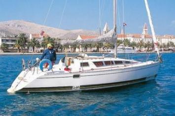 Yachtcharter Feeling 346 Aussen