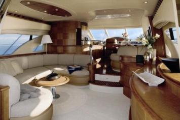 Yachtcharter Azimut 62 Salon 3 Cab 3 WC