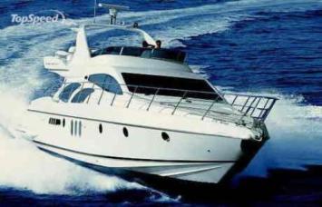 Yachtcharter Azimut 62 Bugansicht 3 Cab 3 WC