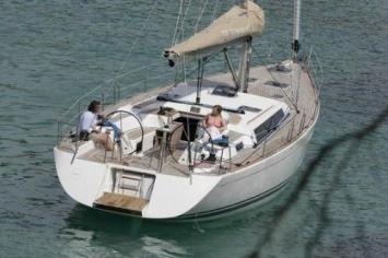 Yachtcharter Dufour 485 Cockpit 4 Cab