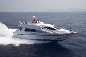 Yachtcharter SkyDelMar Seitenansicht