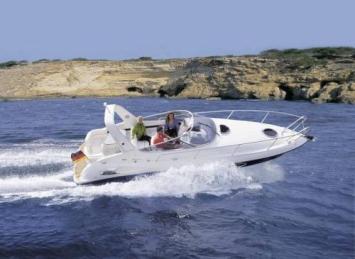 Yachtcharter Bavaria 270 Sport Seitenansicht