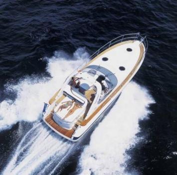 Yachtcharter Bavaria 380 sport 2cab top