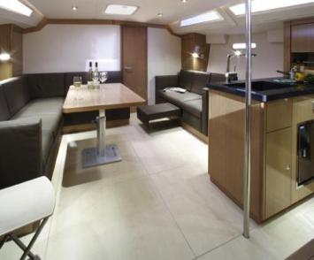 Yachtcharter Hanse 470 Salon 4 Cab