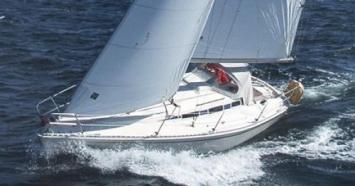 Yachtcharter Hanse 292 Seitenansicht 2 Cab