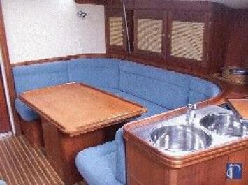 Yachtcharter Hanse 401 Salon