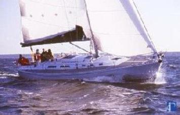 Yachtcharter Hanse 401 Seitenansicht