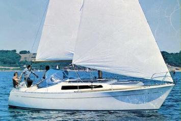 Yachtcharter Moody 30 Seitenansicht