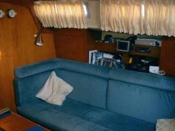 Yachtcharter Moody 333 Salon