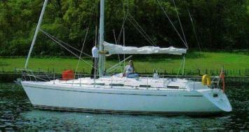 Yachtcharter Moody 38 1990 Seitenansicht