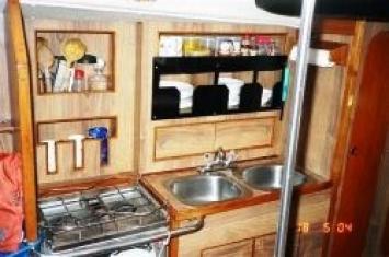 Yachtcharter Moody 39 Pantry