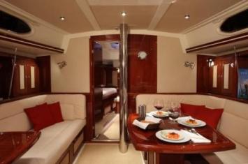 Yachtcharter Moody 41 Classic Salon 2 Cab 2 WC 1