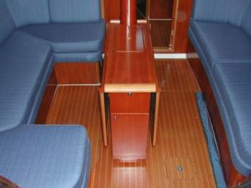 Yachtcharter Moody 42 2000 Salon