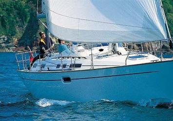 Yachtcharter Moody 42 2000 Seitenansicht 1