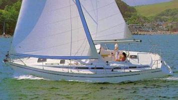 Yachtcharter Moody 425 Seitenansicht