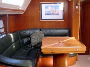 Yachtcharter Moody 46 Salon