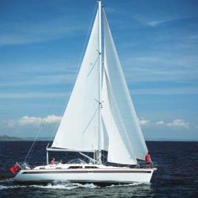 Yachtcharter Moody 47 Seitenansicht