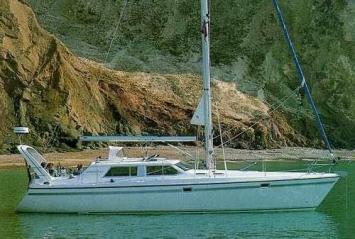 Yachtcharter Moody Eclipse 43 Seitenansicht