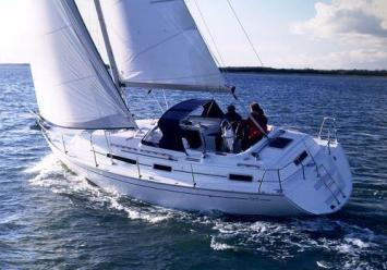 Yachtcharter Moody Excel 34 Heckansicht