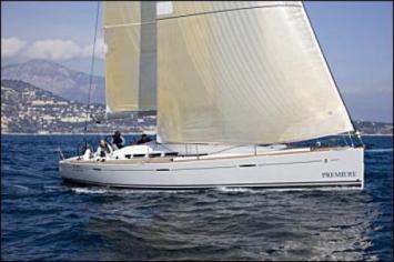 Yachtcharter First 45 Seitenansicht 3 Cab 2 WC