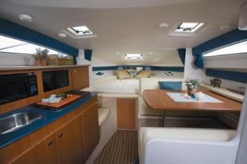 Yachtcharter Bayliner 285 Ciera Salon 2 Cab 1 WC